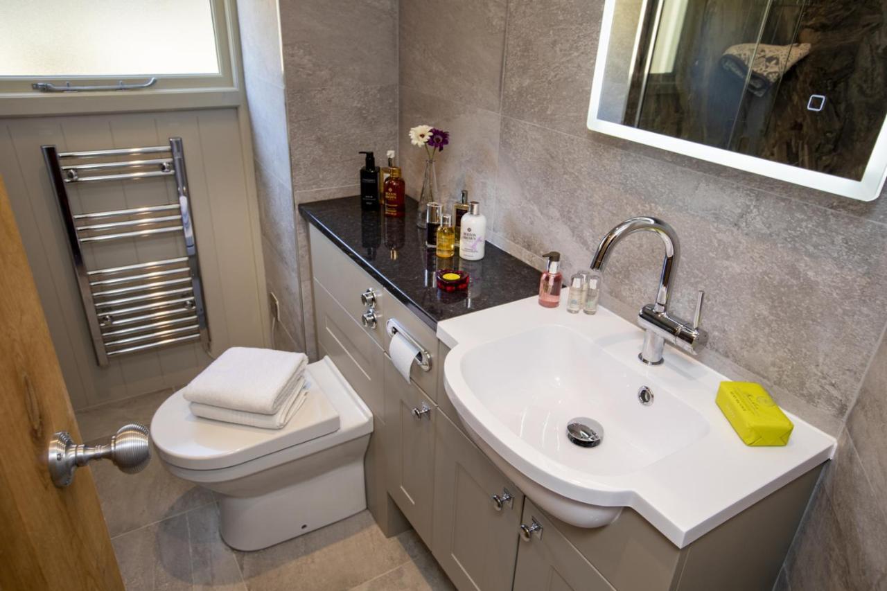 Thirley Cotes Farm Cottages สการ์โบโรห์ ภายนอก รูปภาพ